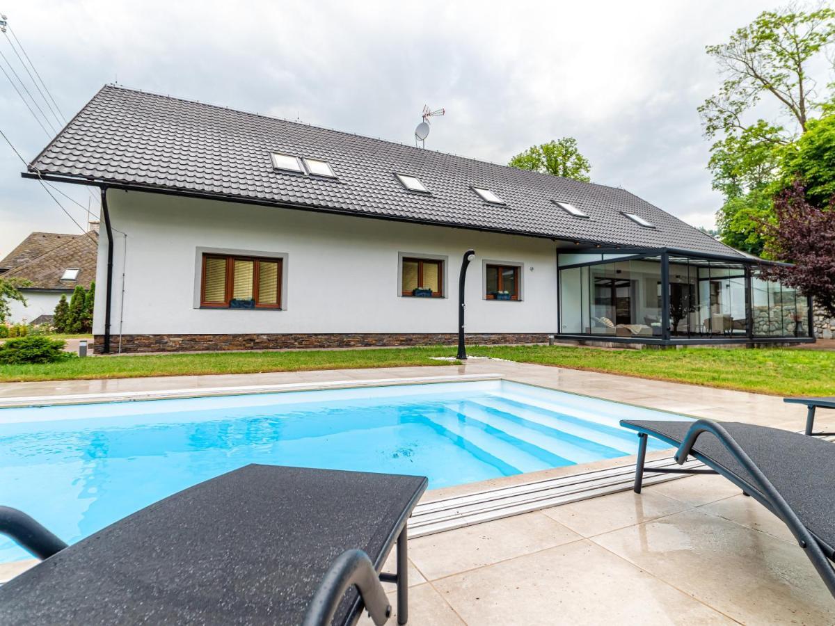 Villa U Zamku Sobotín Exteriör bild